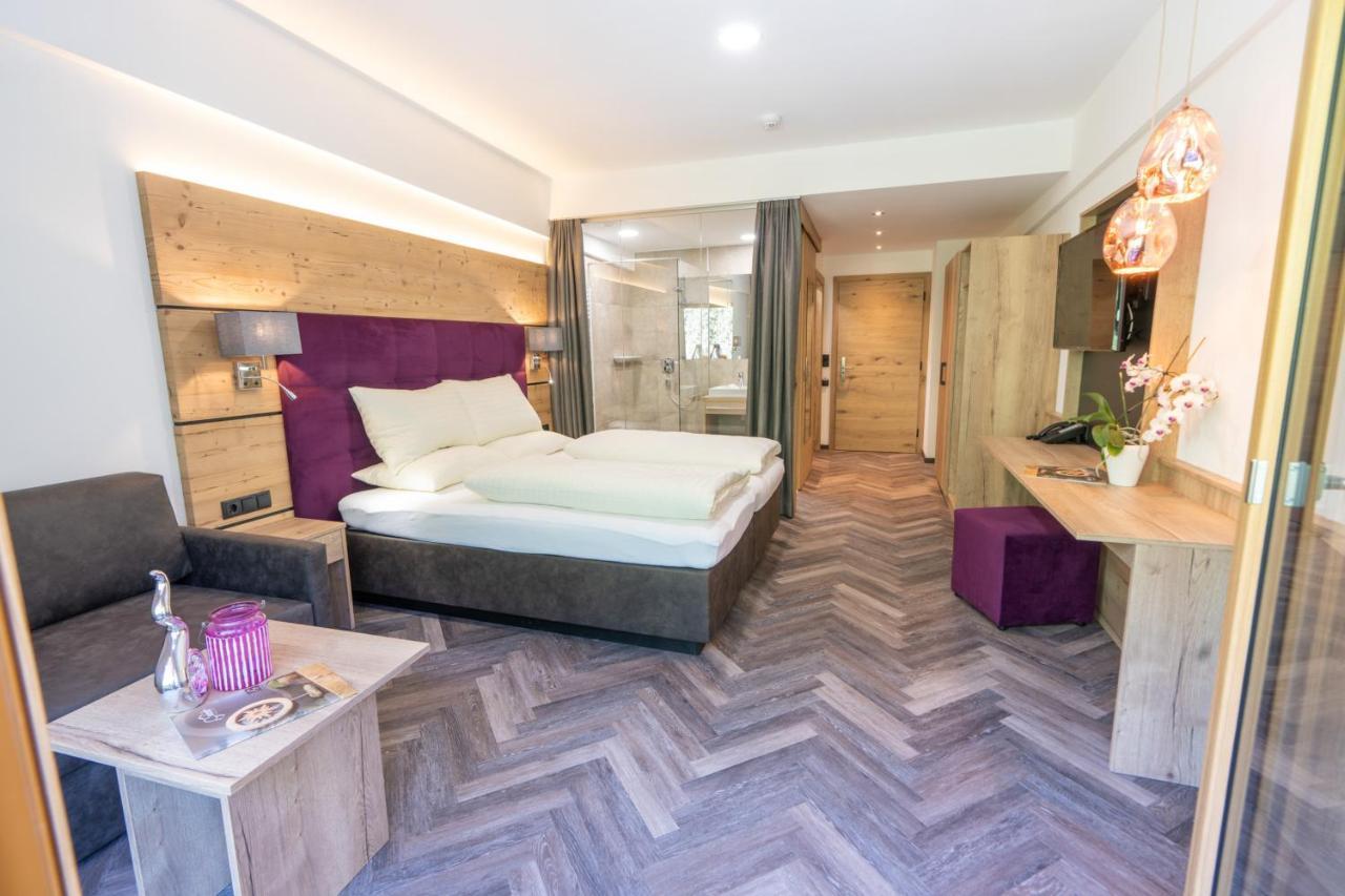 Hotel Gundolf Sankt Leonhard im Pitztal Bagian luar foto