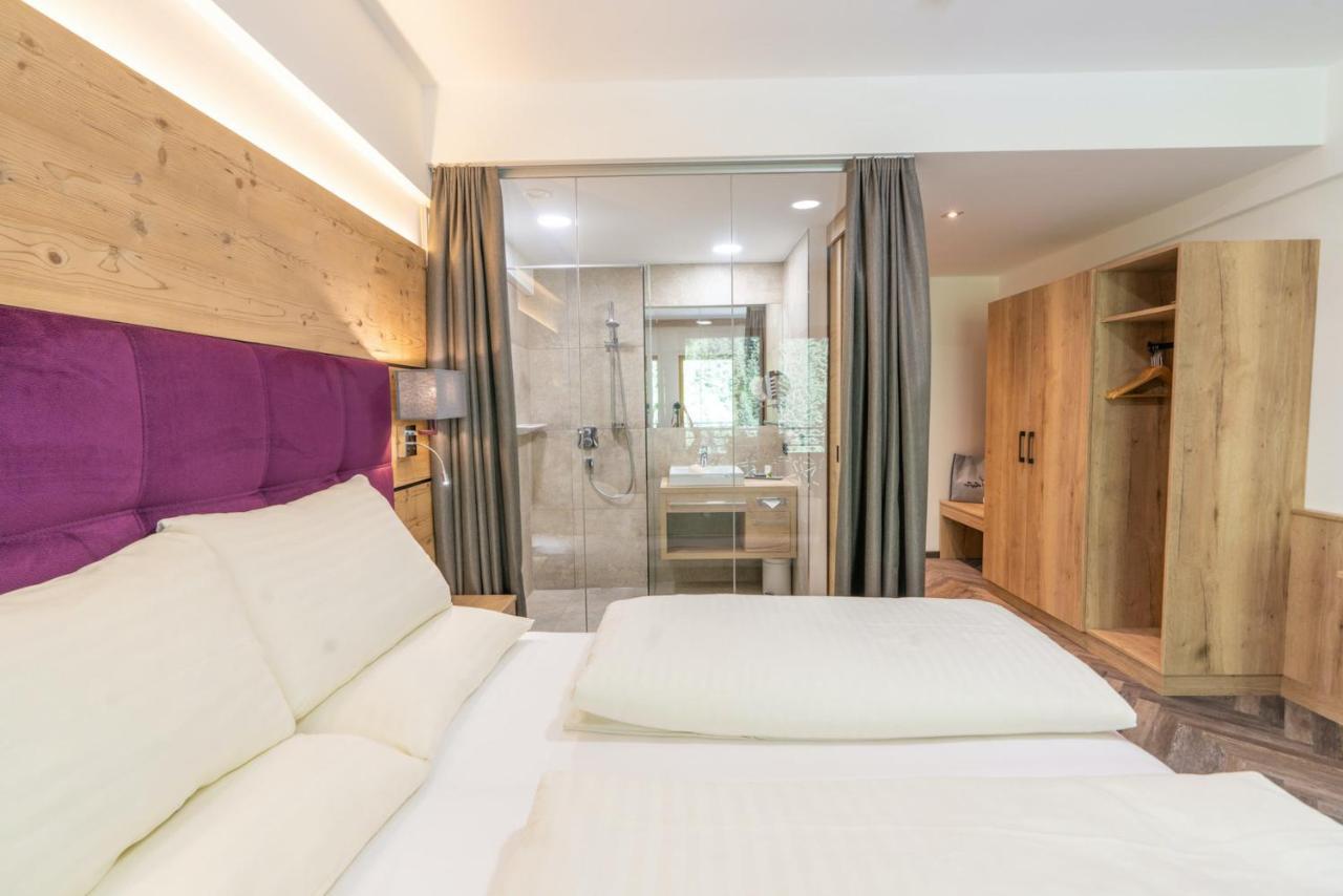 Hotel Gundolf Sankt Leonhard im Pitztal Bagian luar foto