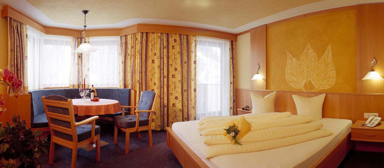 Hotel Gundolf Sankt Leonhard im Pitztal Bagian luar foto