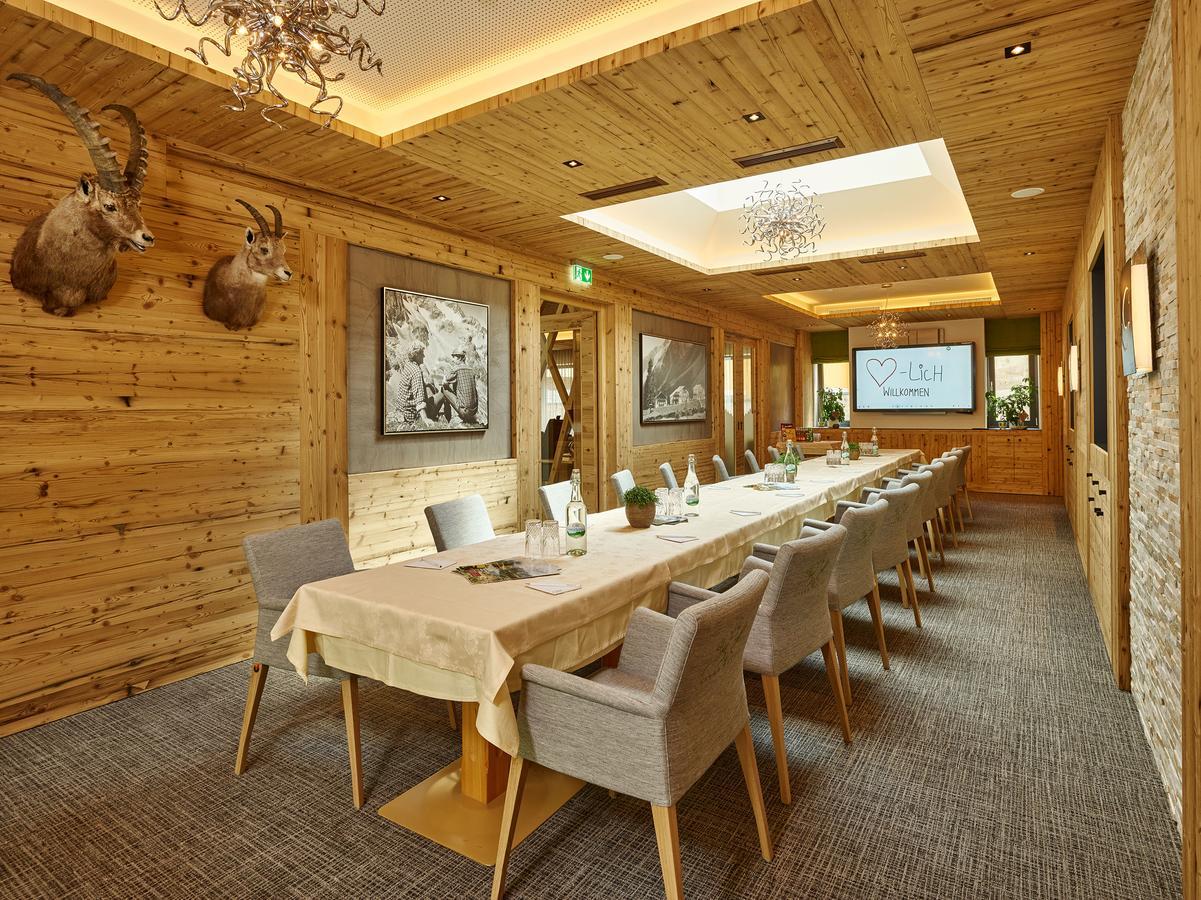 Hotel Gundolf Sankt Leonhard im Pitztal Bagian luar foto